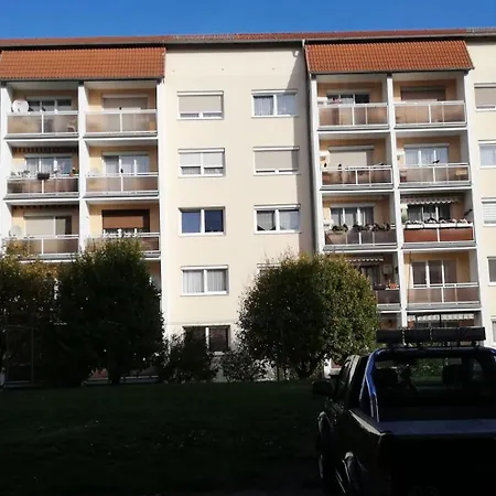 1 Apartment *